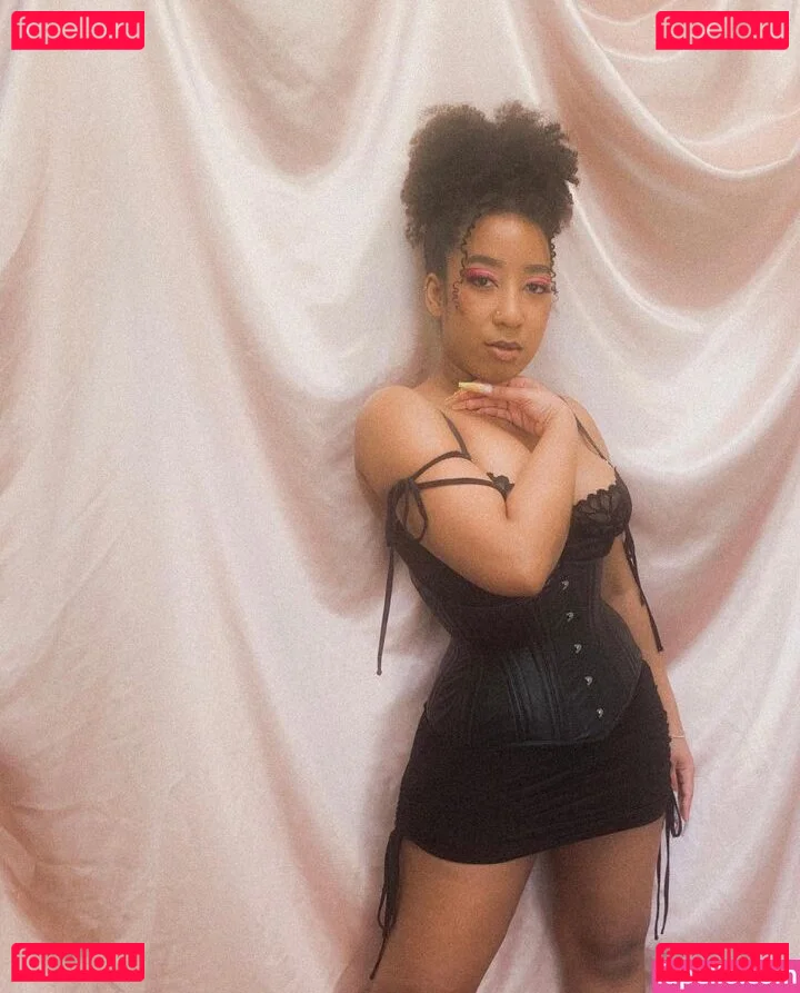 Rappers Daughters Onlyfans Photo Gallery 