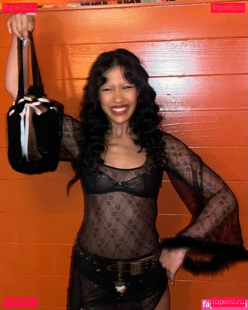 Rappers Daughters Onlyfans Photo Gallery 