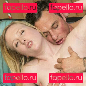 Satine Spark Onlyfans Photo Gallery 