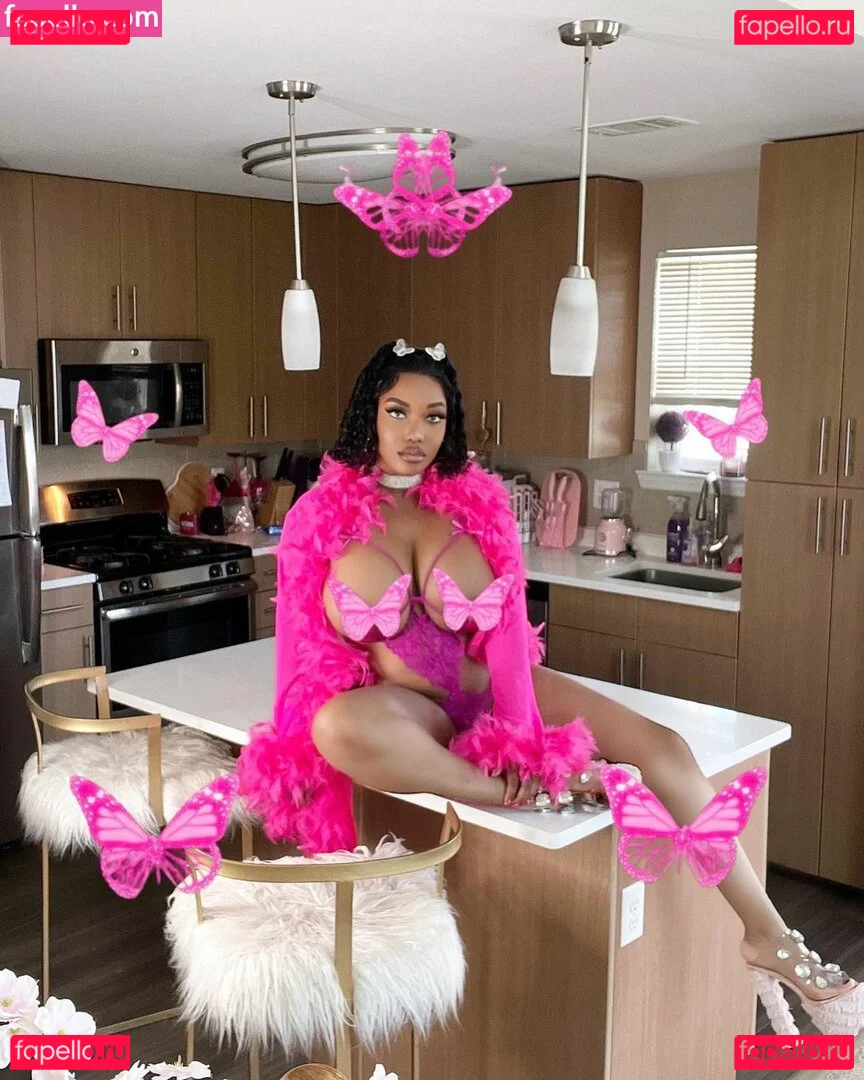 Chawanda Love Onlyfans Photo Gallery 