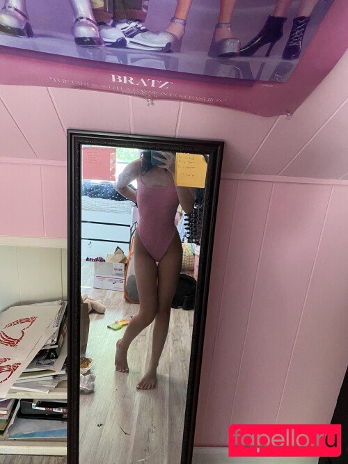 tiny.chunli Onlyfans Photo Gallery 