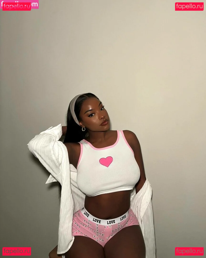 Savannah Perkins Onlyfans Photo Gallery 