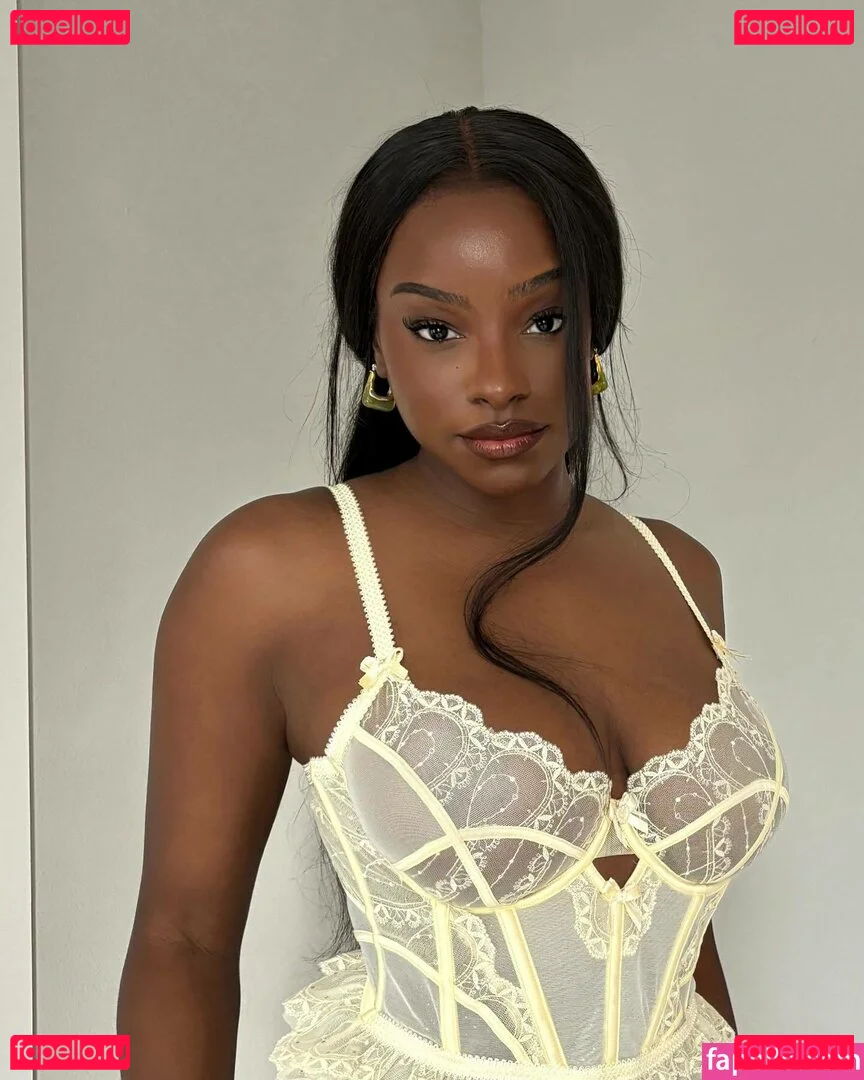 Savannah Perkins Onlyfans Photo Gallery 