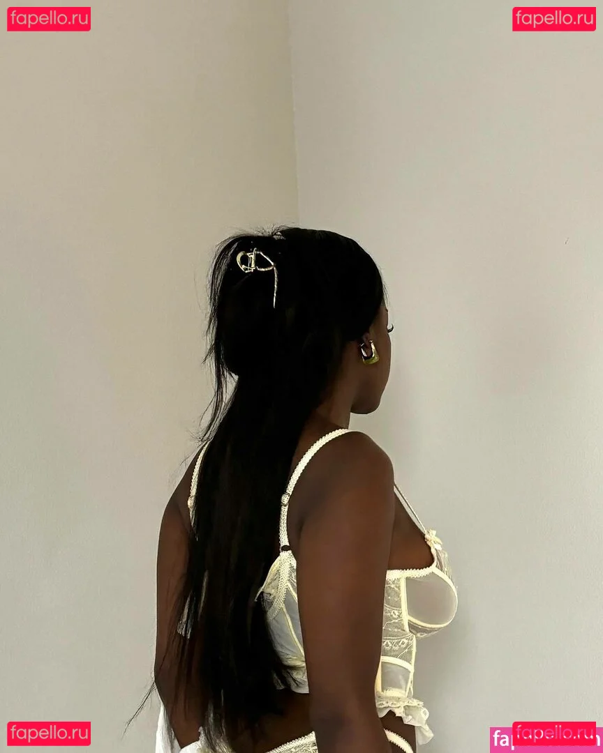 Savannah Perkins Onlyfans Photo Gallery 