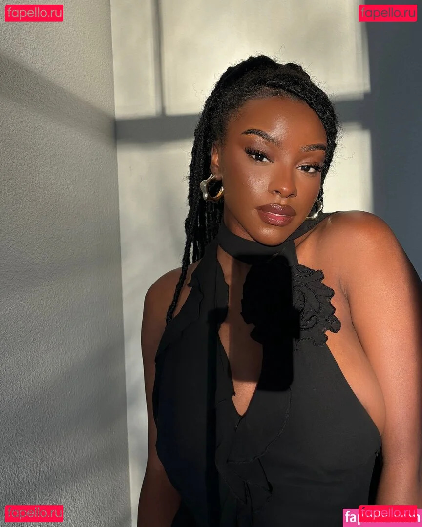 Savannah Perkins Onlyfans Photo Gallery 