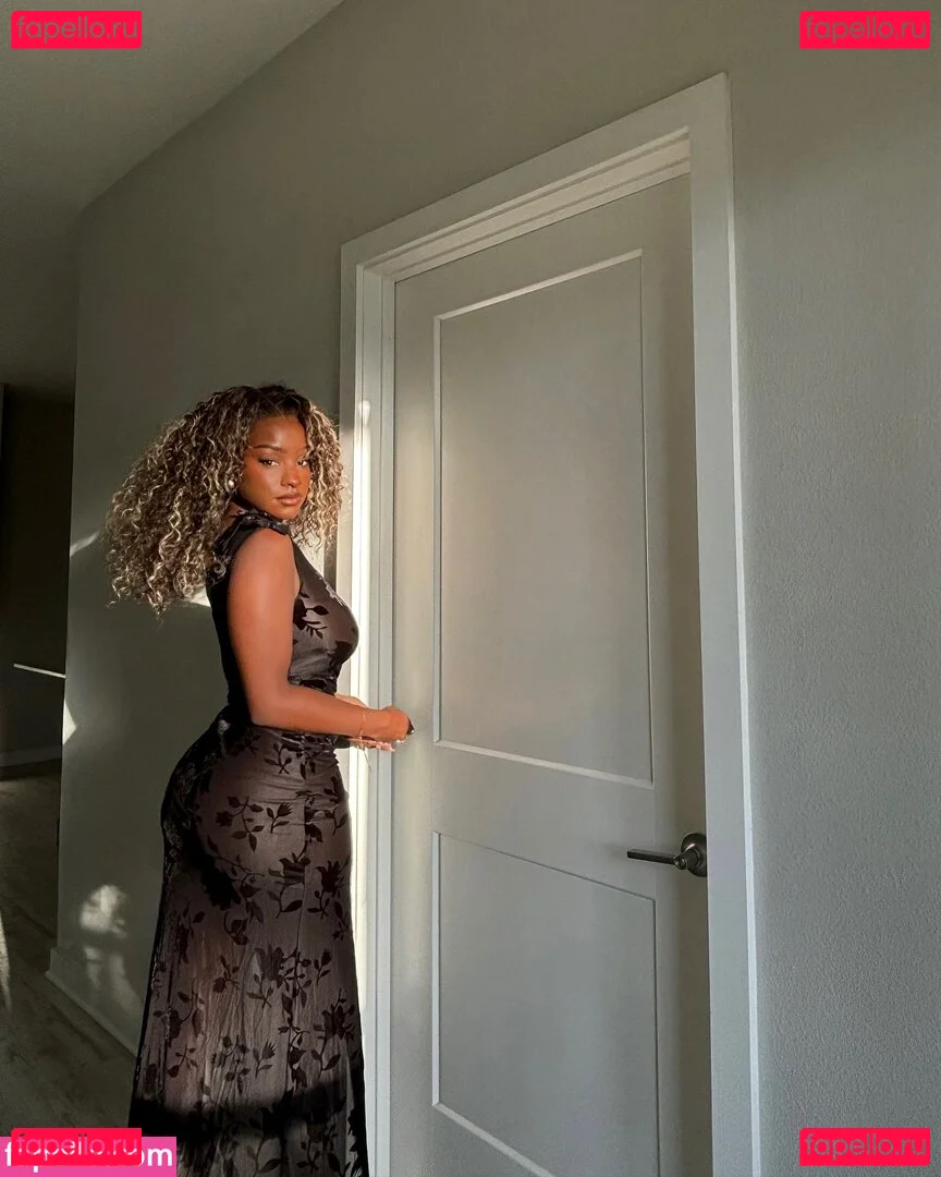 Savannah Perkins Onlyfans Photo Gallery 