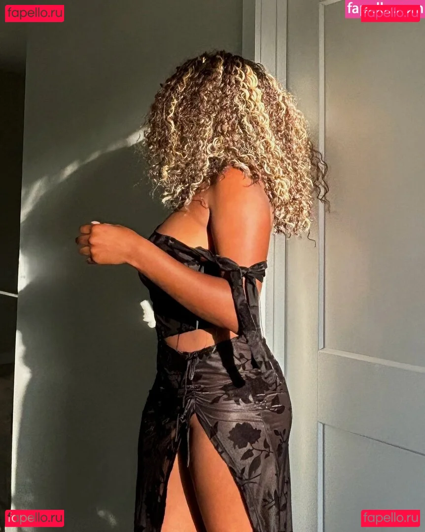 Savannah Perkins Onlyfans Photo Gallery 