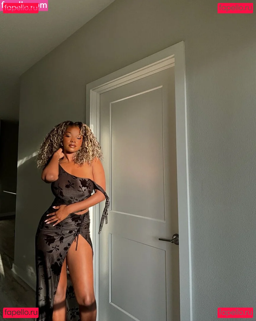 Savannah Perkins Onlyfans Photo Gallery 