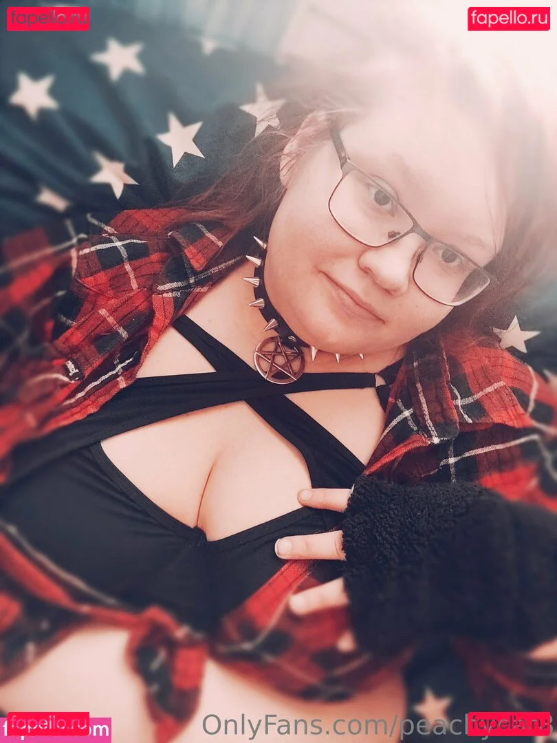 peachycat8 Onlyfans Photo Gallery 