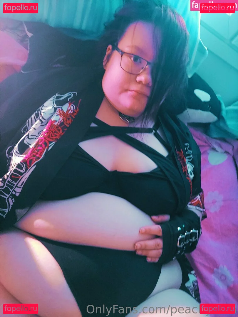 peachycat8 Onlyfans Photo Gallery 