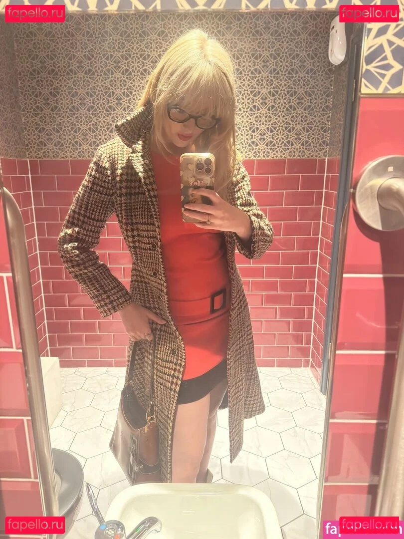 Amber Farndon Onlyfans Photo Gallery 