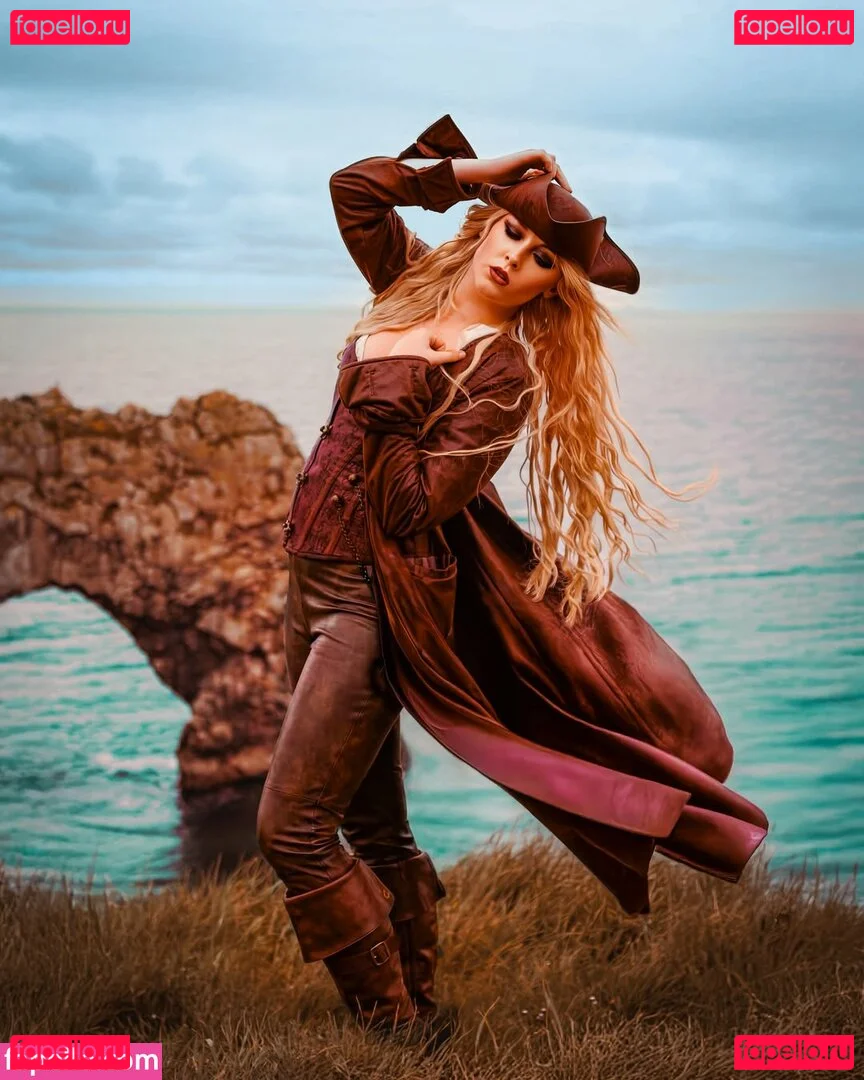 Amber Farndon Onlyfans Photo Gallery 