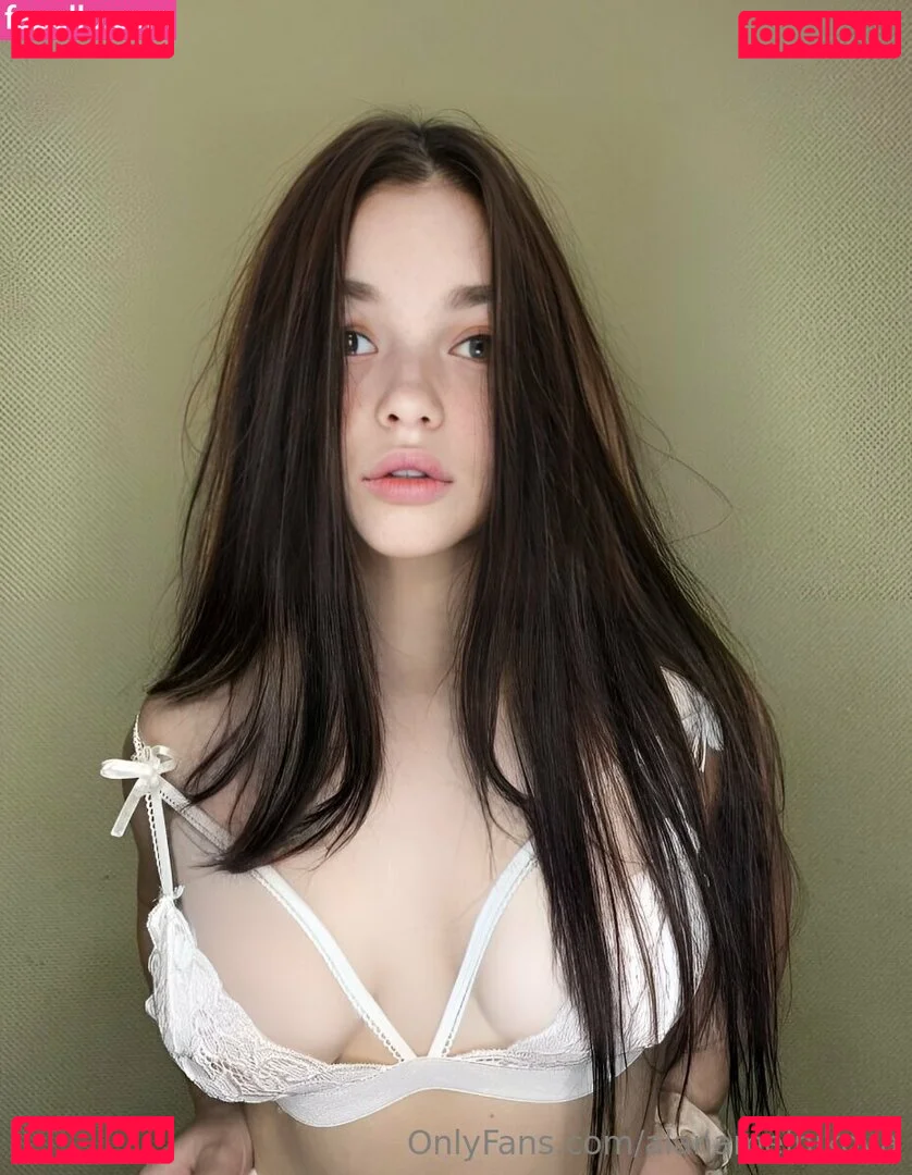 alanamelnikova Onlyfans Photo Gallery 