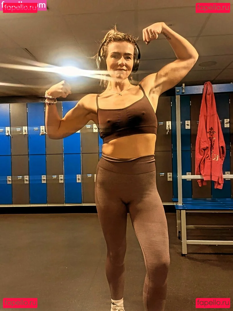 Session Moth Martina Onlyfans Photo Gallery 