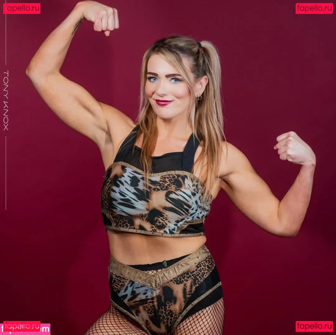 Session Moth Martina Onlyfans Photo Gallery 