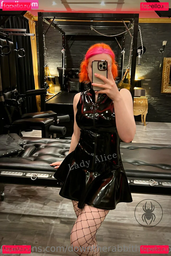 downtherabbithole666 Onlyfans Photo Gallery 