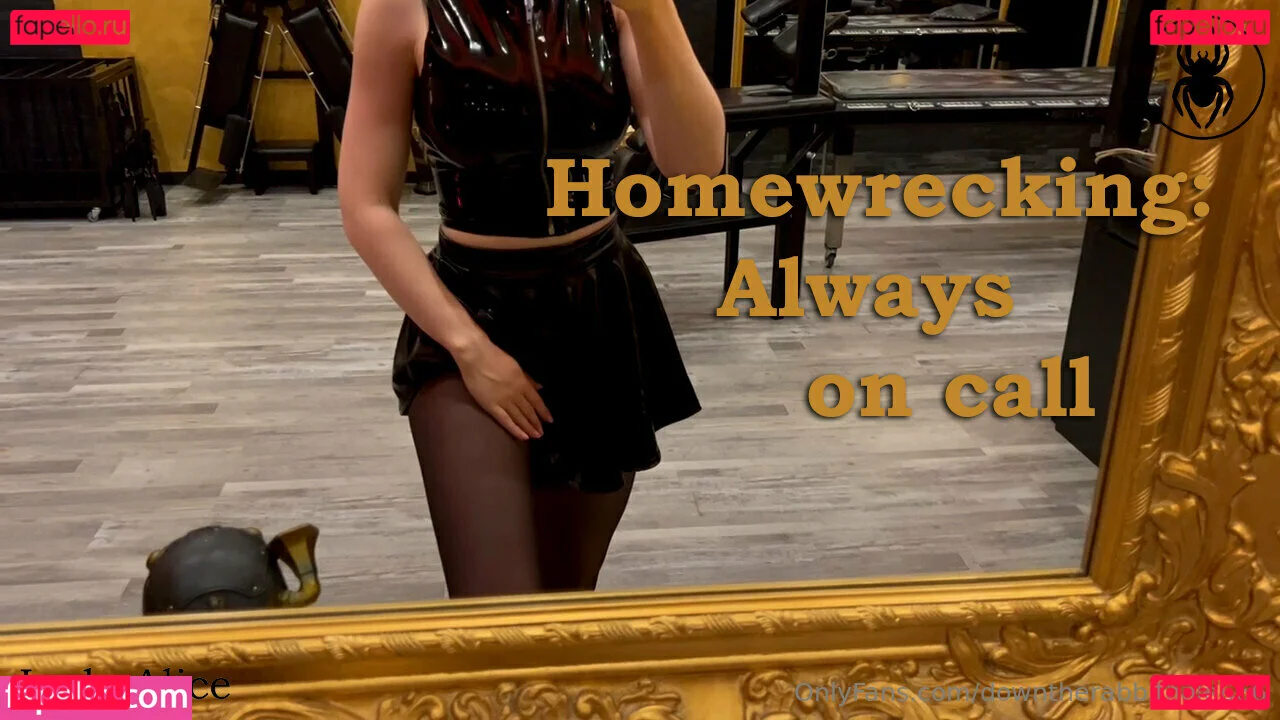 downtherabbithole666 Onlyfans Photo Gallery 