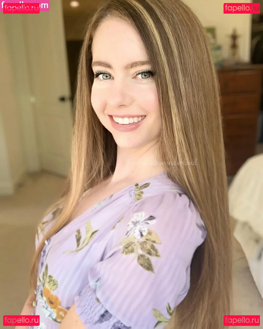 alexanextdoor Onlyfans Photo Gallery 