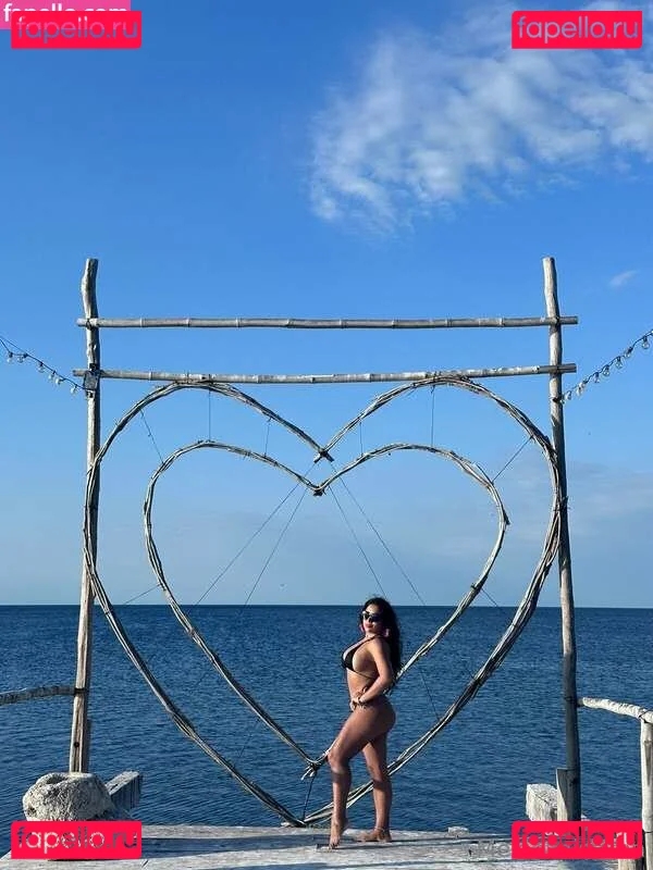 mexicanissima Onlyfans Photo Gallery 