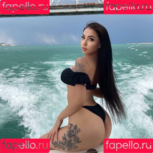 Sury_01 Onlyfans Photo Gallery 