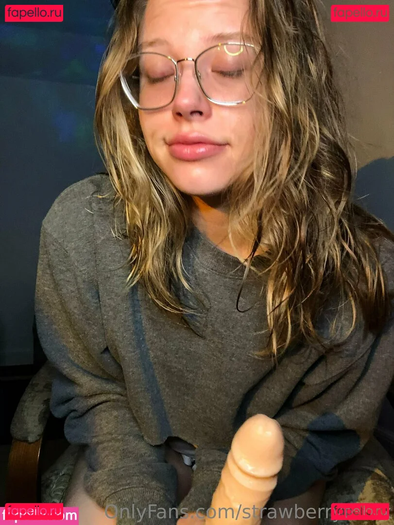 strawberrytootx Onlyfans Photo Gallery 