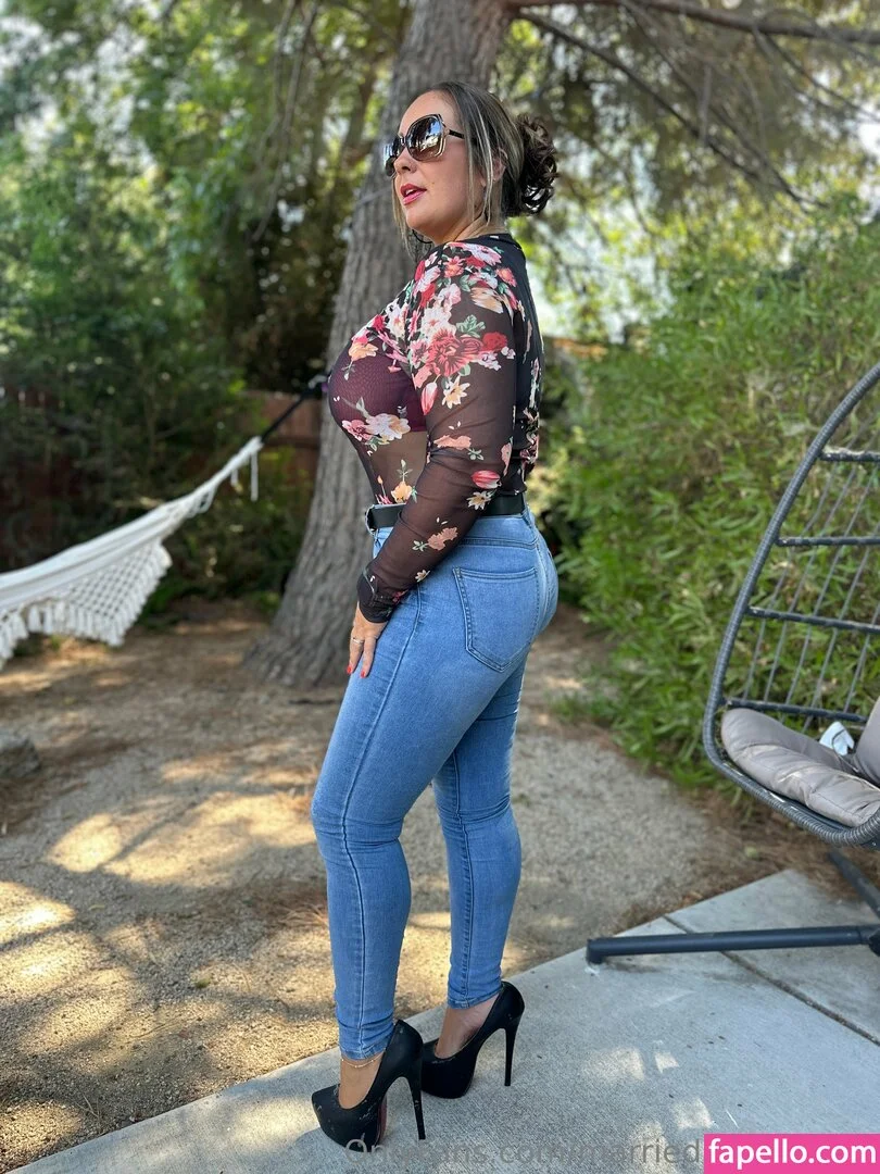 marriedandheelsof Onlyfans Photo Gallery 