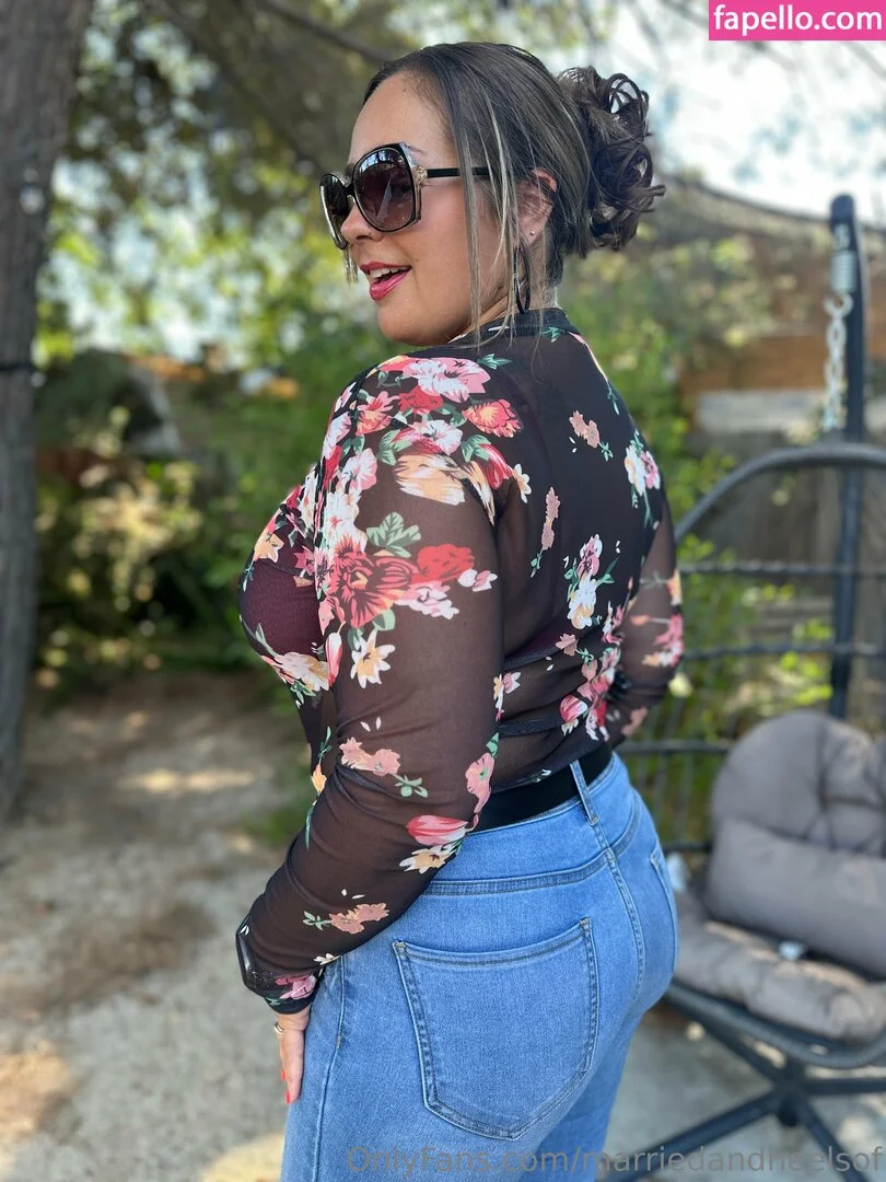 marriedandheelsof Onlyfans Photo Gallery 