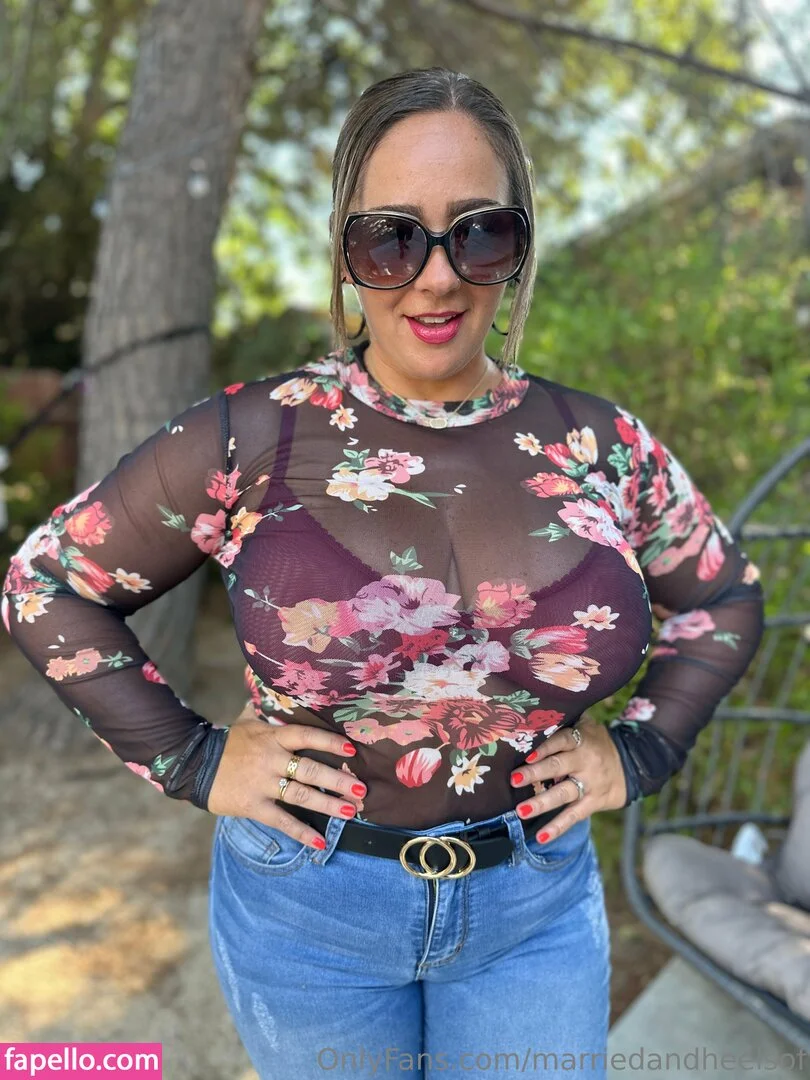 marriedandheelsof Onlyfans Photo Gallery 