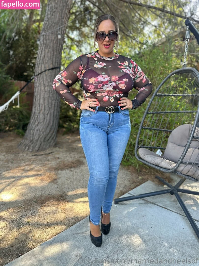 marriedandheelsof Onlyfans Photo Gallery 