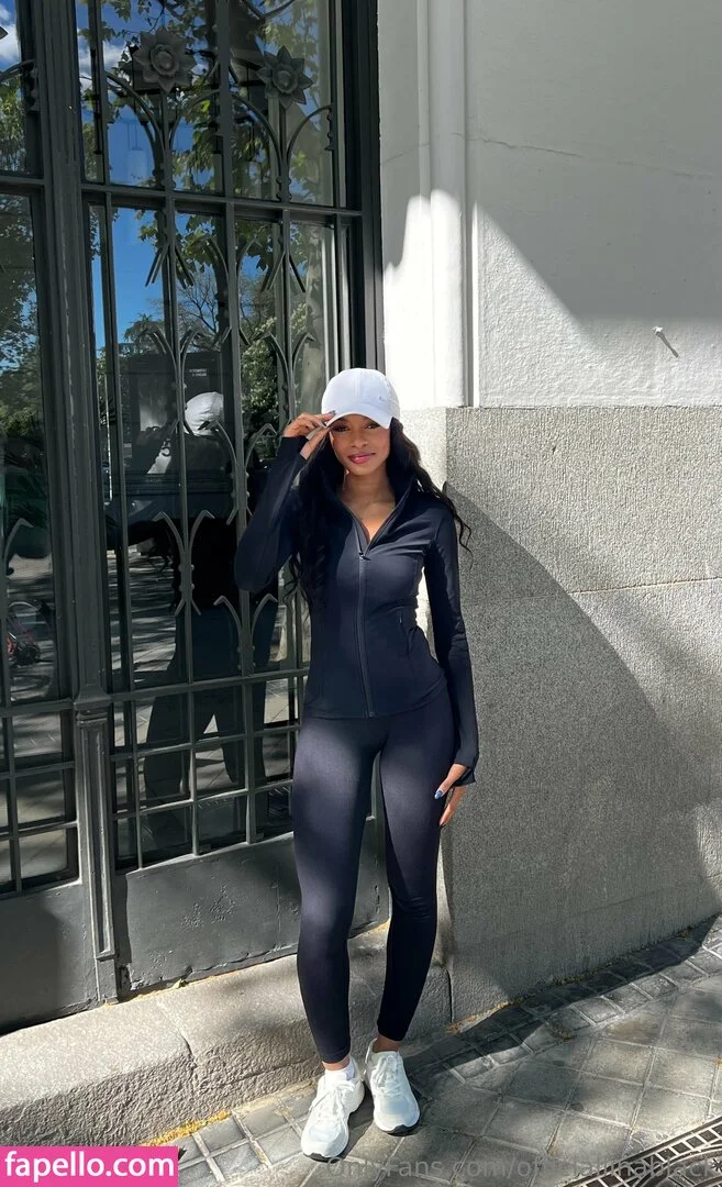 officiallinablack Onlyfans Photo Gallery 
