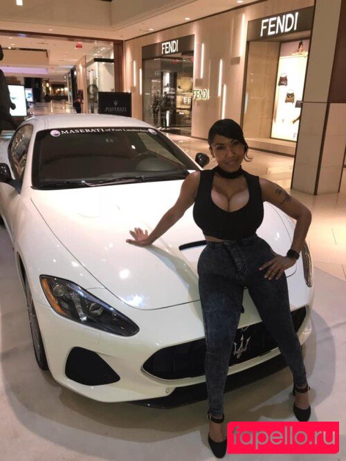 Odalys Borrero Onlyfans Photo Gallery 