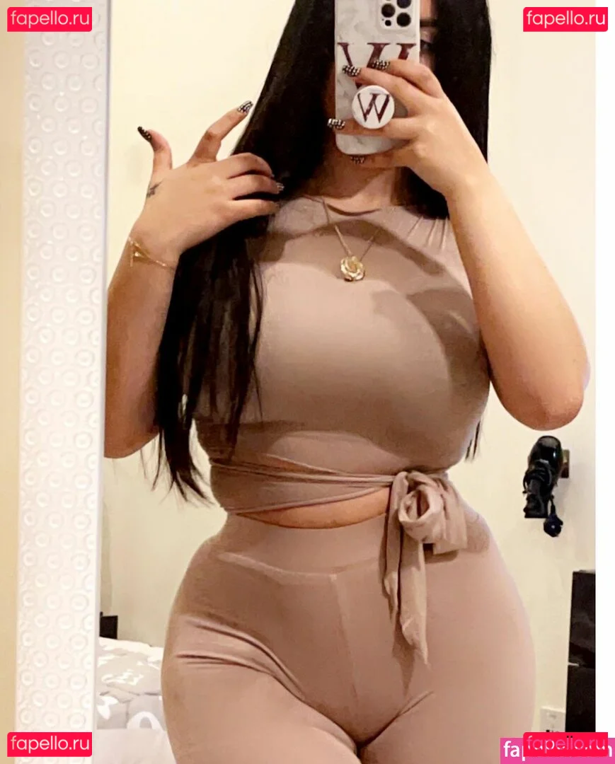 Wejdan Benarous Onlyfans Photo Gallery 