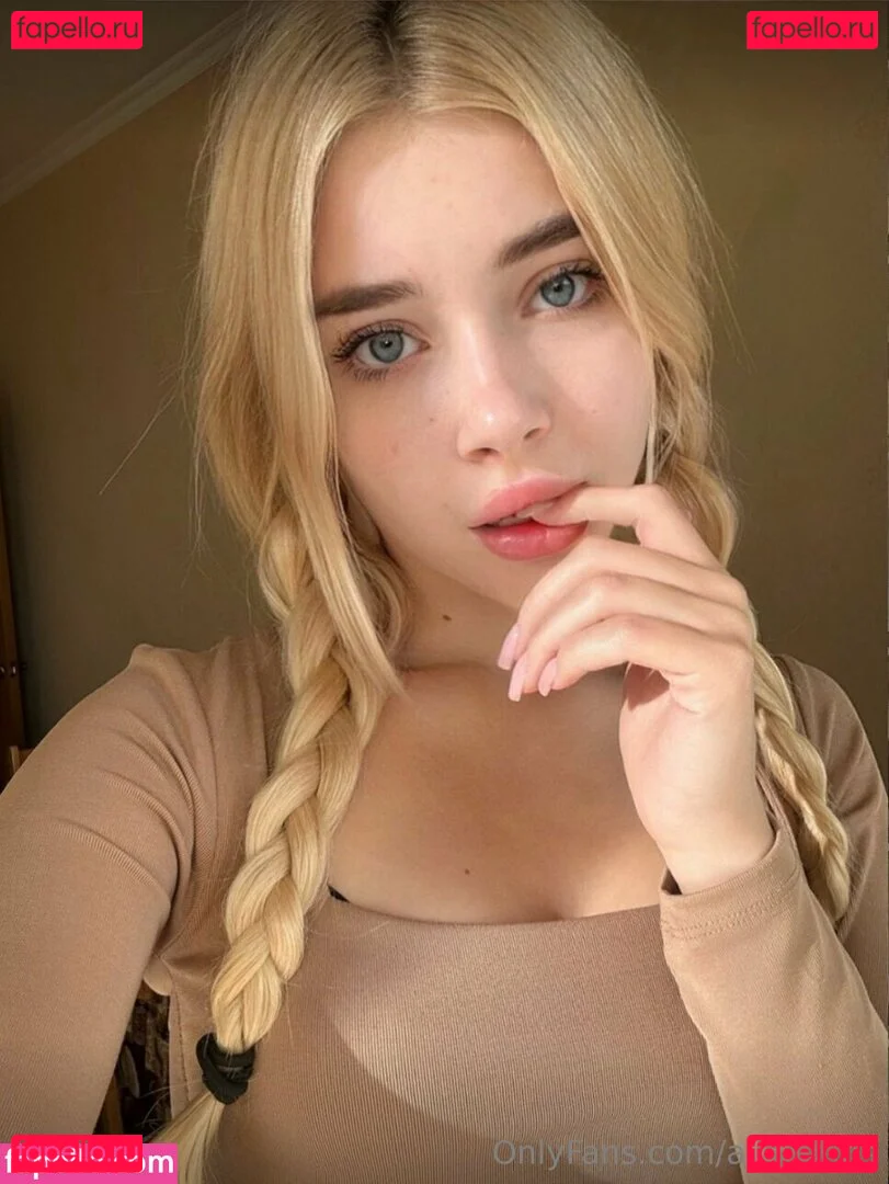 alisebuns Onlyfans Photo Gallery 