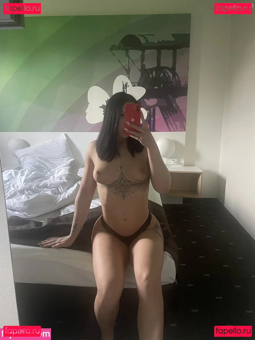 kimassthetics Onlyfans Photo Gallery 