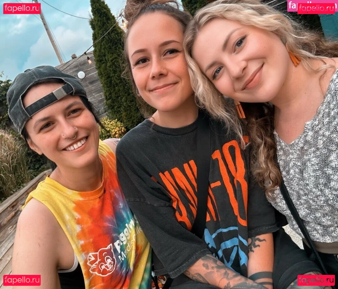 Stephilee Onlyfans Photo Gallery 