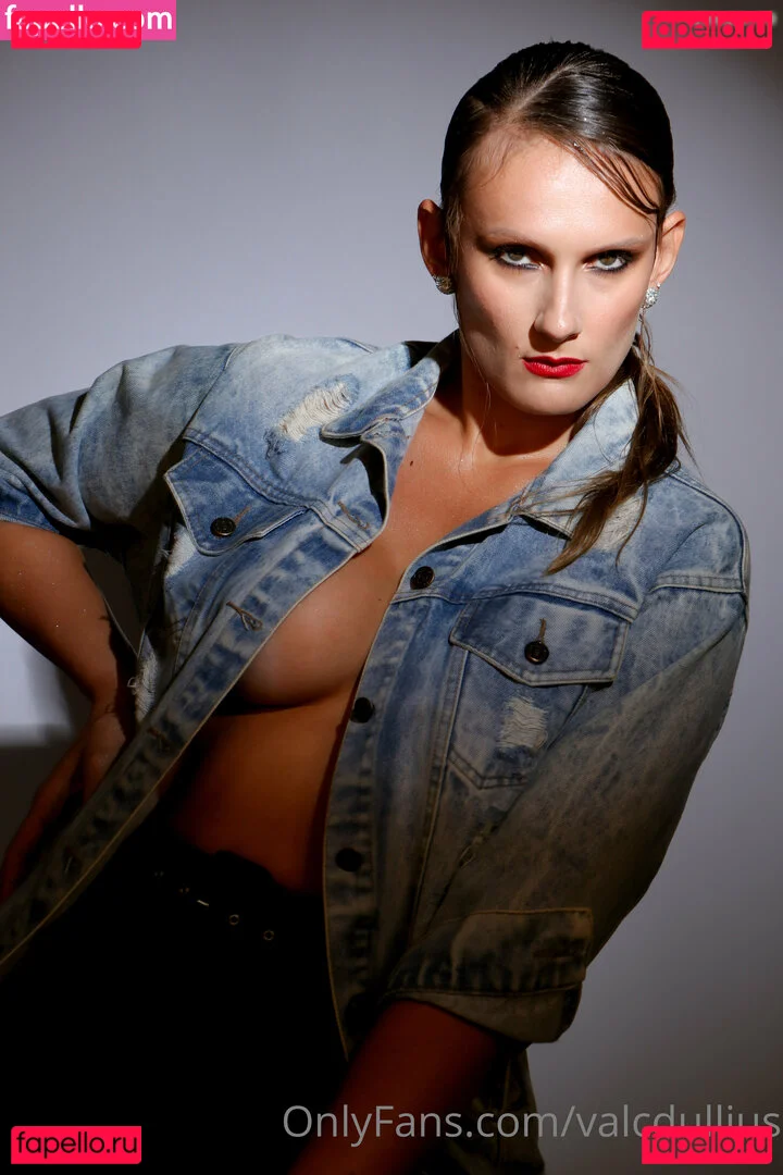 Valquíria Dullius Onlyfans Photo Gallery 