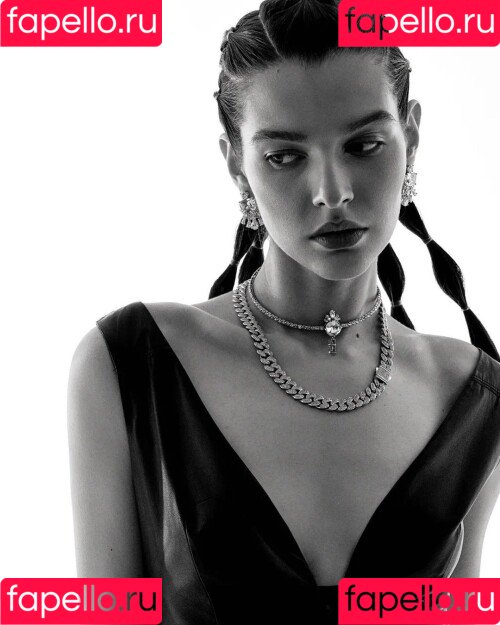 Sasha Zotova Onlyfans Photo Gallery 