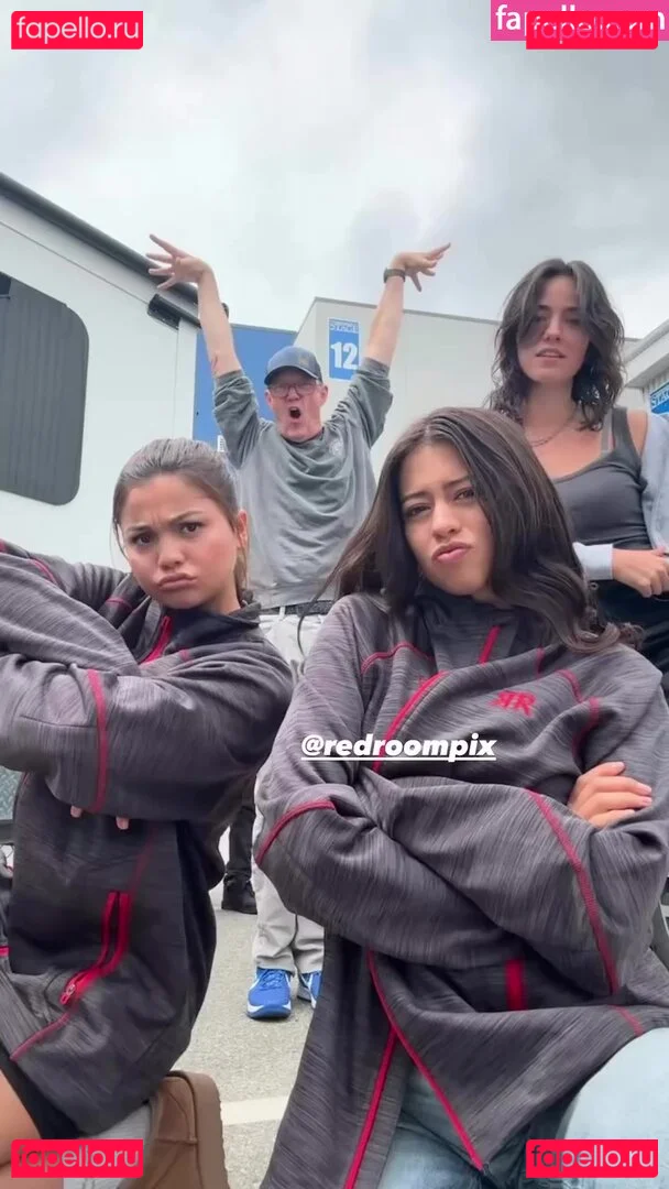 Amber Midthunder Onlyfans Photo Gallery 