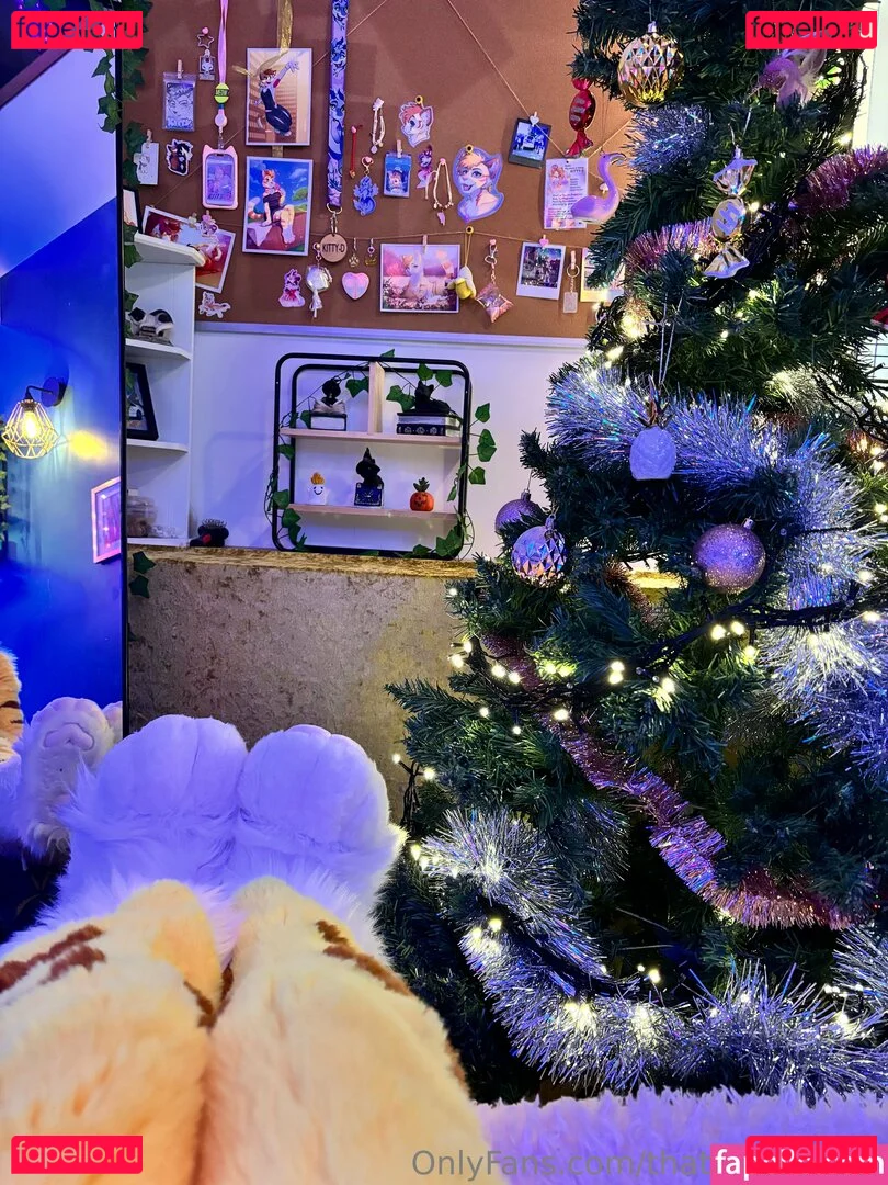 thatyellowkitty Onlyfans Photo Gallery 