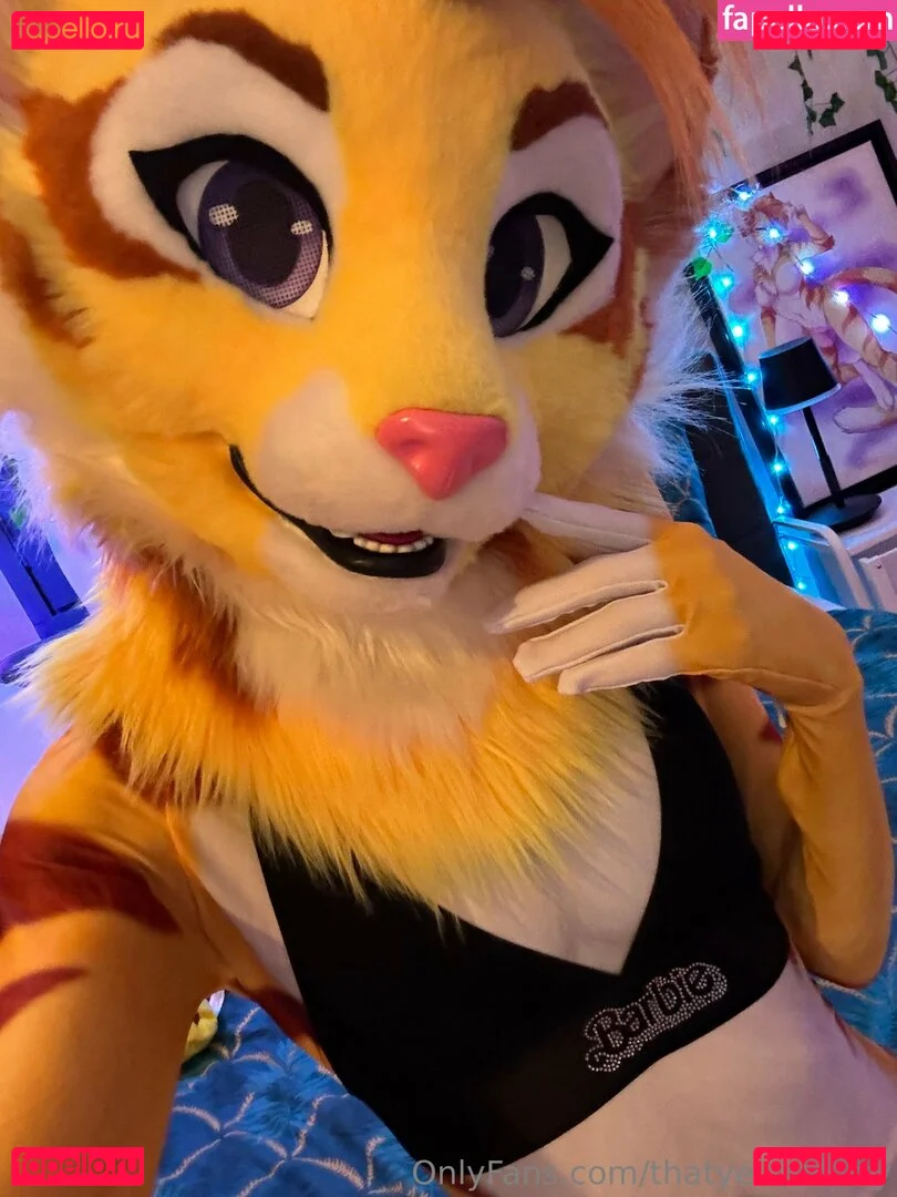 thatyellowkitty Onlyfans Photo Gallery 