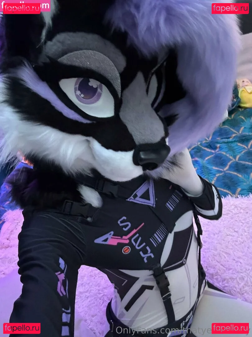 thatyellowkitty Onlyfans Photo Gallery 