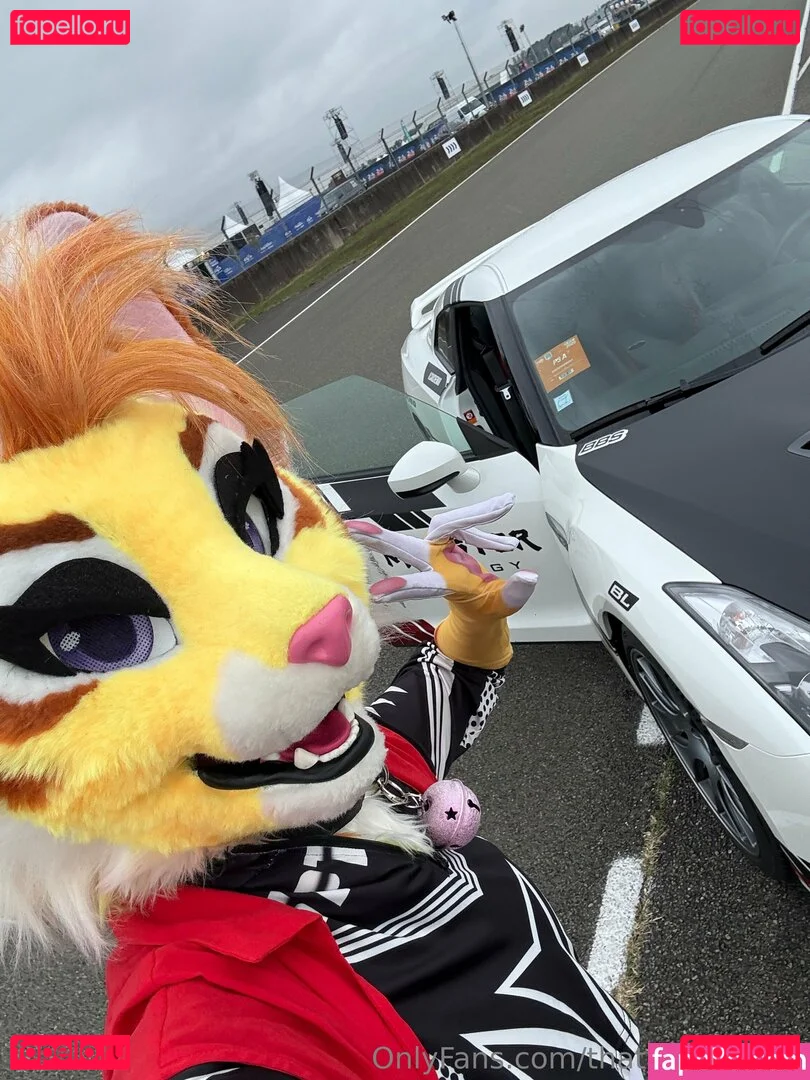 thatyellowkitty Onlyfans Photo Gallery 