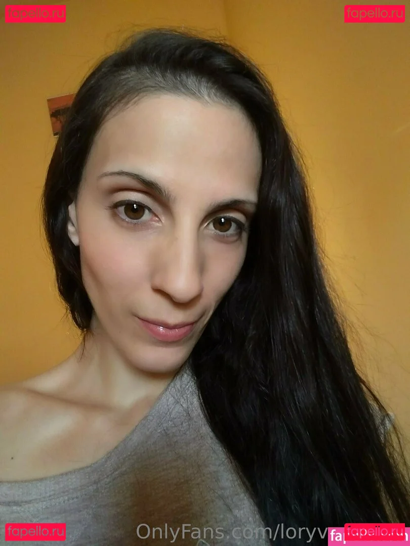 loryvancamp Onlyfans Photo Gallery 