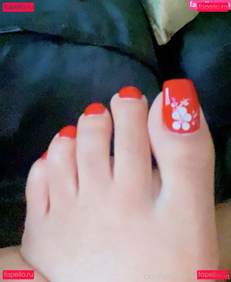 desireesfeet Onlyfans Photo Gallery 