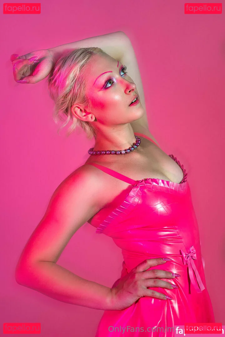 maddisonsins Onlyfans Photo Gallery 