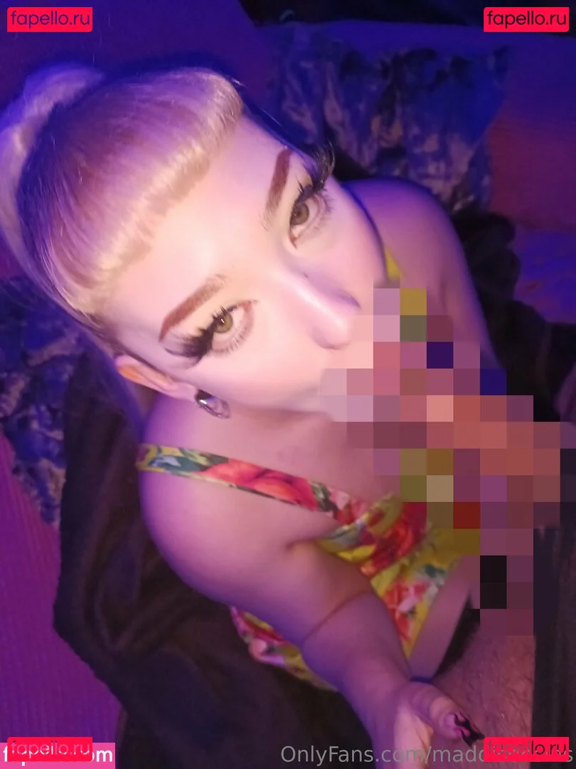 maddisonsins Onlyfans Photo Gallery 