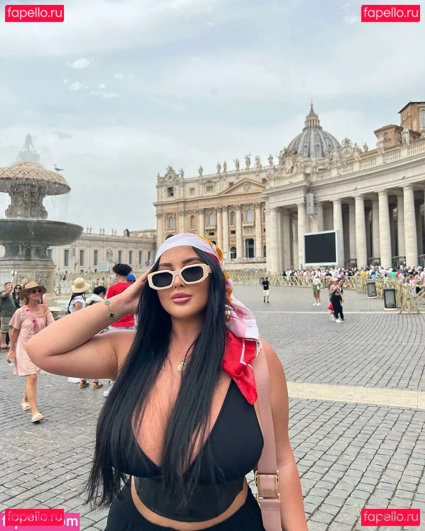 Maria Luisa Onlyfans Photo Gallery 