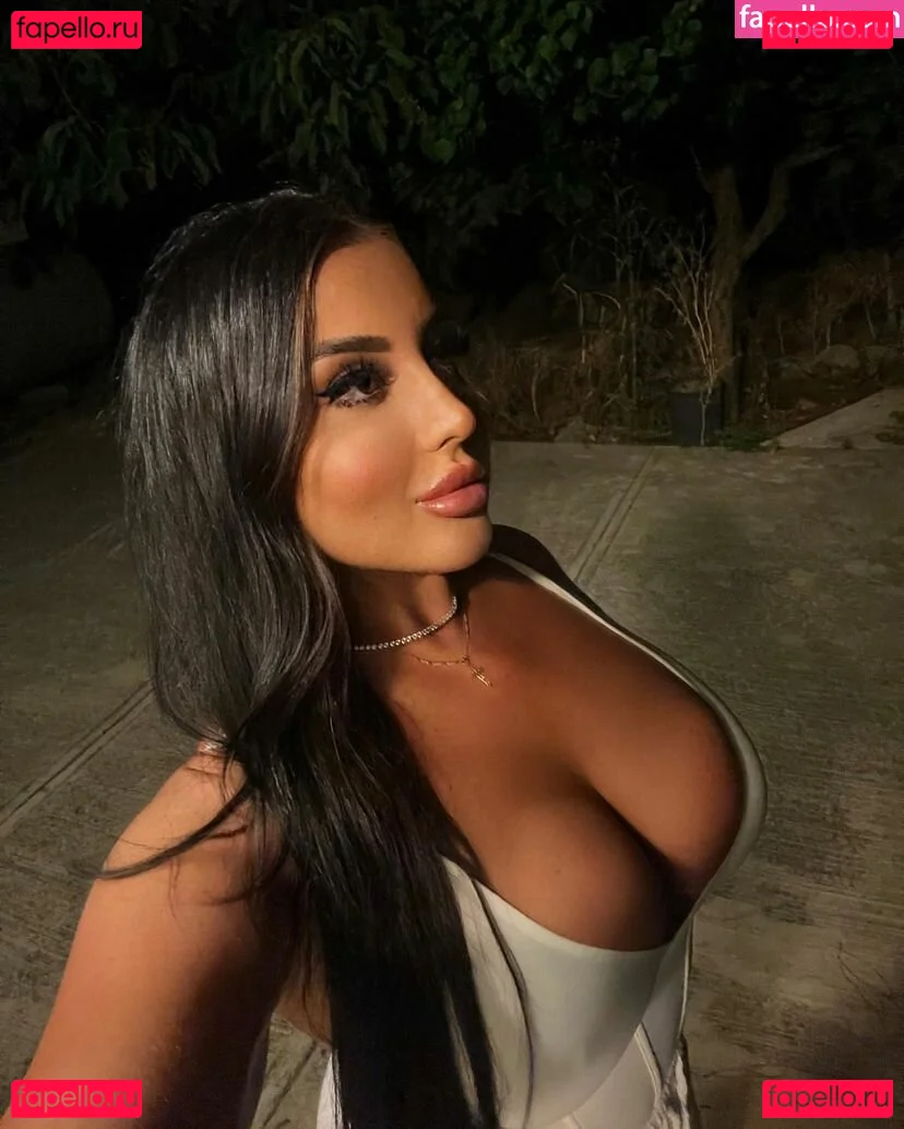 Maria Luisa Onlyfans Photo Gallery 