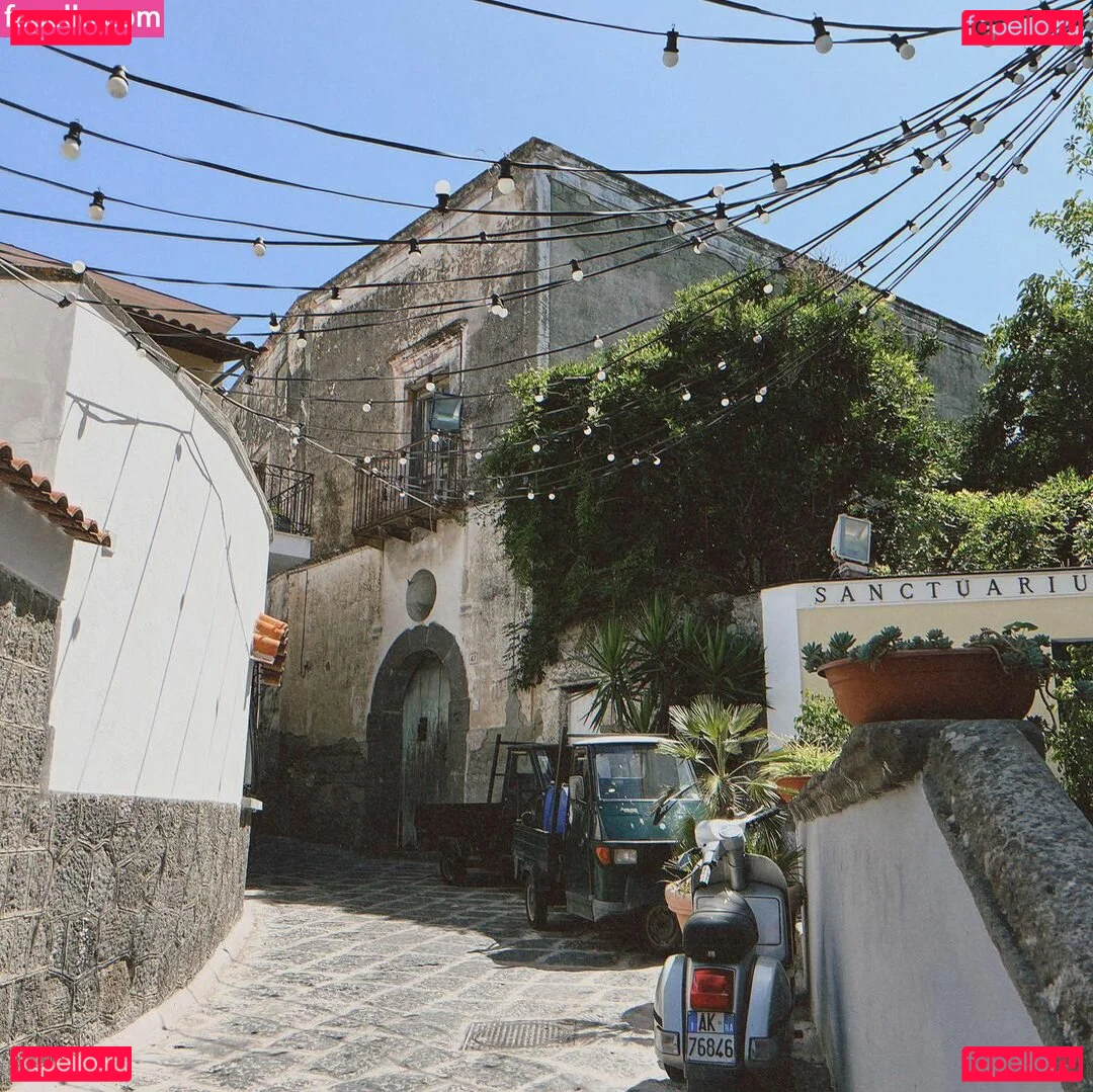 Maria Luisa Onlyfans Photo Gallery 