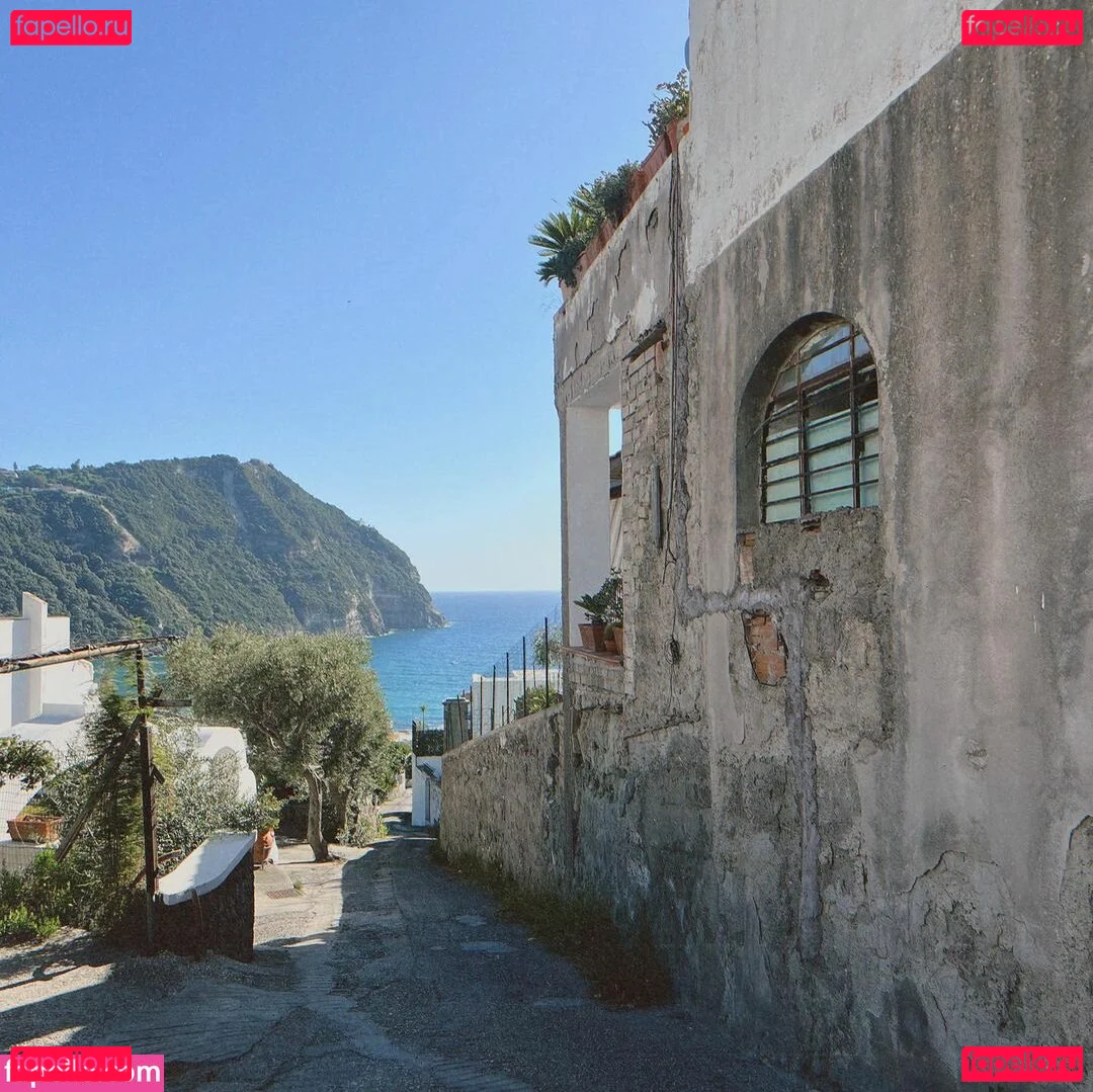 Maria Luisa Onlyfans Photo Gallery 